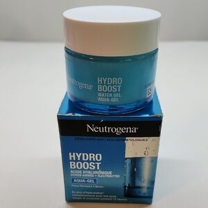 Neutrogena Hydro Boost Aqua Gel in Blue Jar